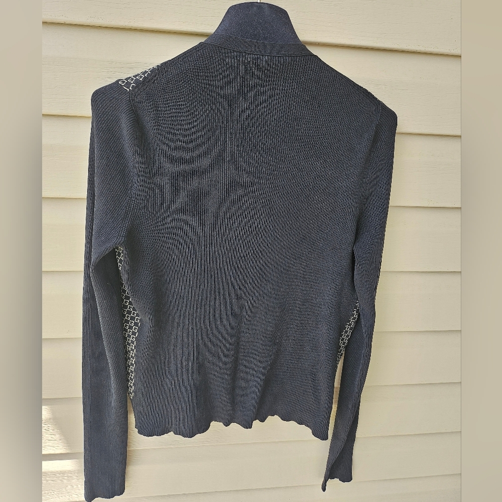 EUC Gucci Black and White G Patterned Women's Sweater - Picture 3 of 6